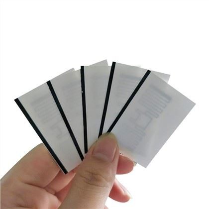 UHF RFID tekstiilisilt